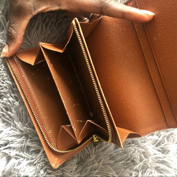 Louis Vuitton Monnaie Tresor Wallet - Picture 11 of 14